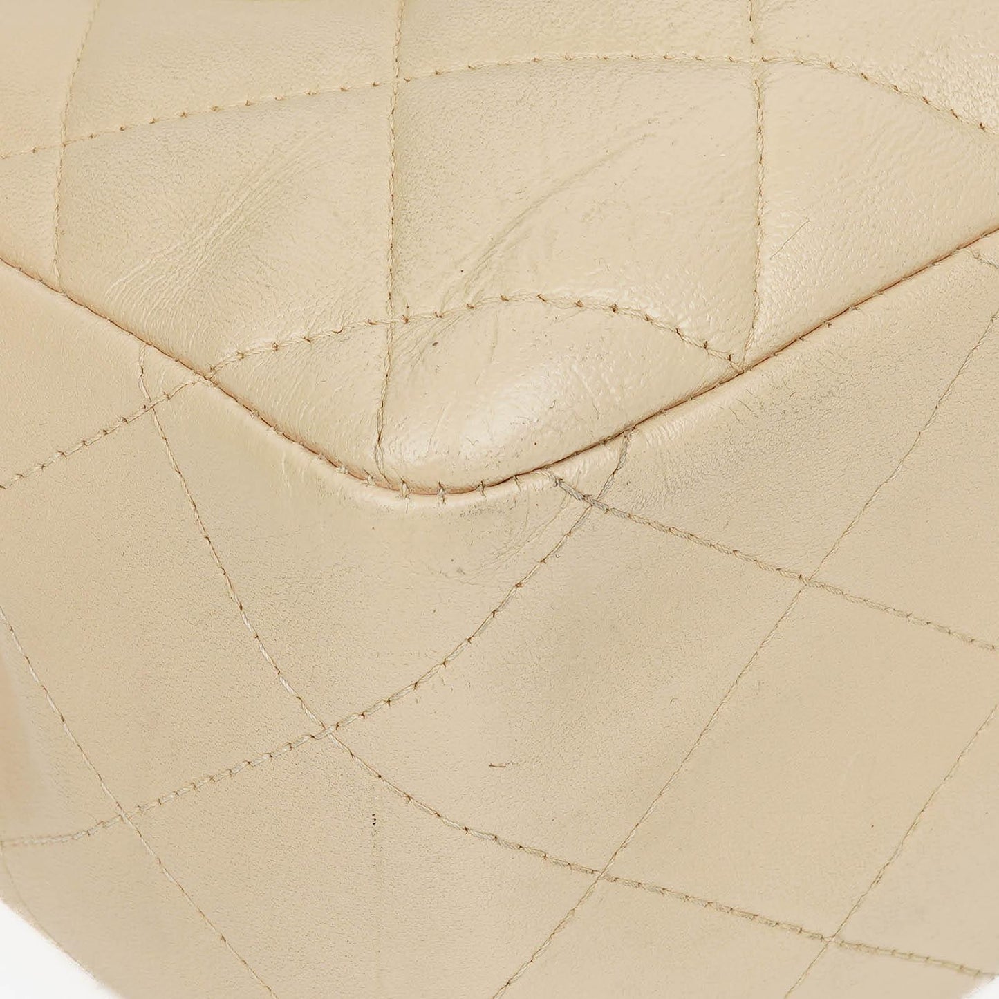 Chanel Jumbo Classic Single Flap Tasche aus gestepptem Lammleder mit silberfarbener Hardware