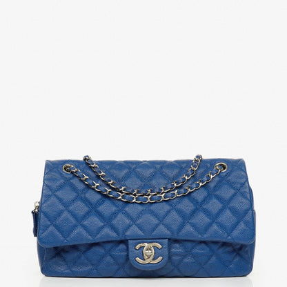 Chanel Jumbo Single Flap Tasche aus gestepptem Caviar-Leder mit silberfarbener Hardware