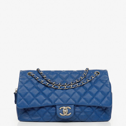 Chanel Jumbo Single Flap Tasche aus gestepptem Caviar-Leder mit silberfarbener Hardware