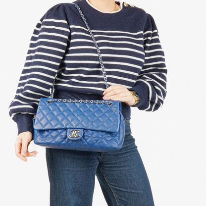 Chanel Jumbo Single Flap Tasche aus gestepptem Caviar-Leder mit silberfarbener Hardware