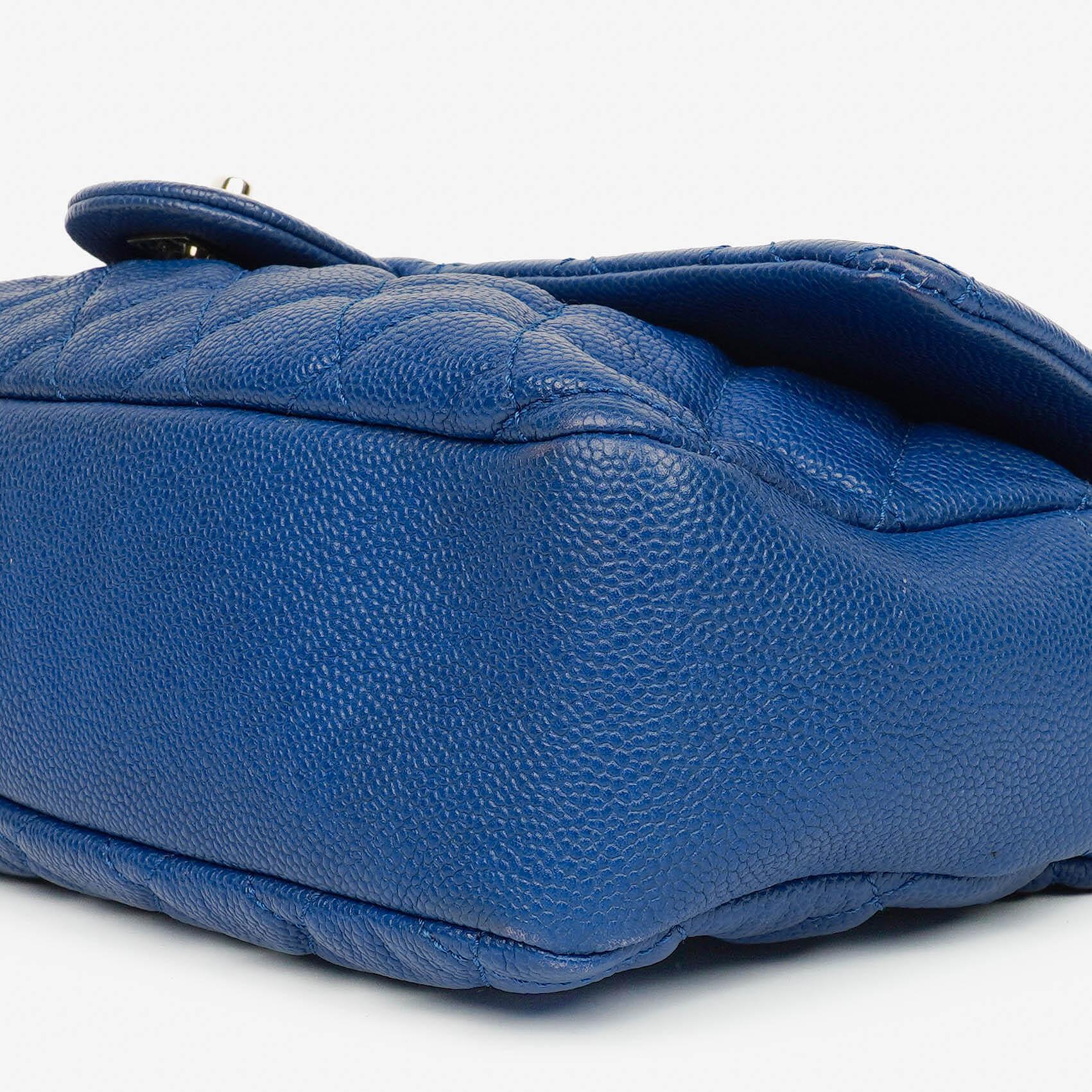 Chanel Jumbo Single Flap Tasche aus gestepptem Caviar-Leder mit silberfarbener Hardware
