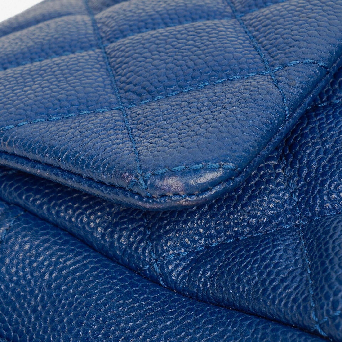 Chanel Jumbo Single Flap Tasche aus gestepptem Caviar-Leder mit silberfarbener Hardware