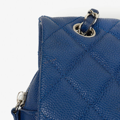 Chanel Jumbo Single Flap Tasche aus gestepptem Caviar-Leder mit silberfarbener Hardware