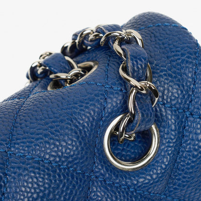 Chanel Jumbo Single Flap Tasche aus gestepptem Caviar-Leder mit silberfarbener Hardware