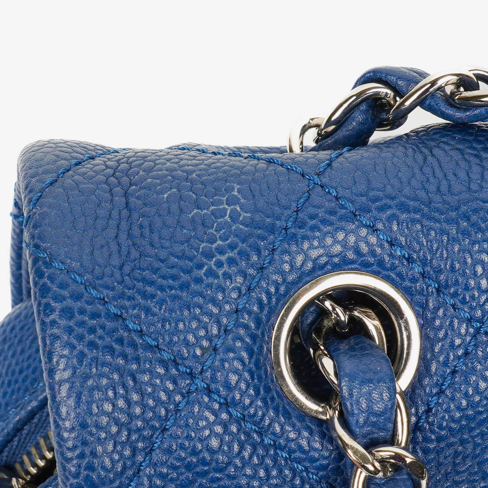 Chanel Jumbo Single Flap Tasche aus gestepptem Caviar-Leder mit silberfarbener Hardware