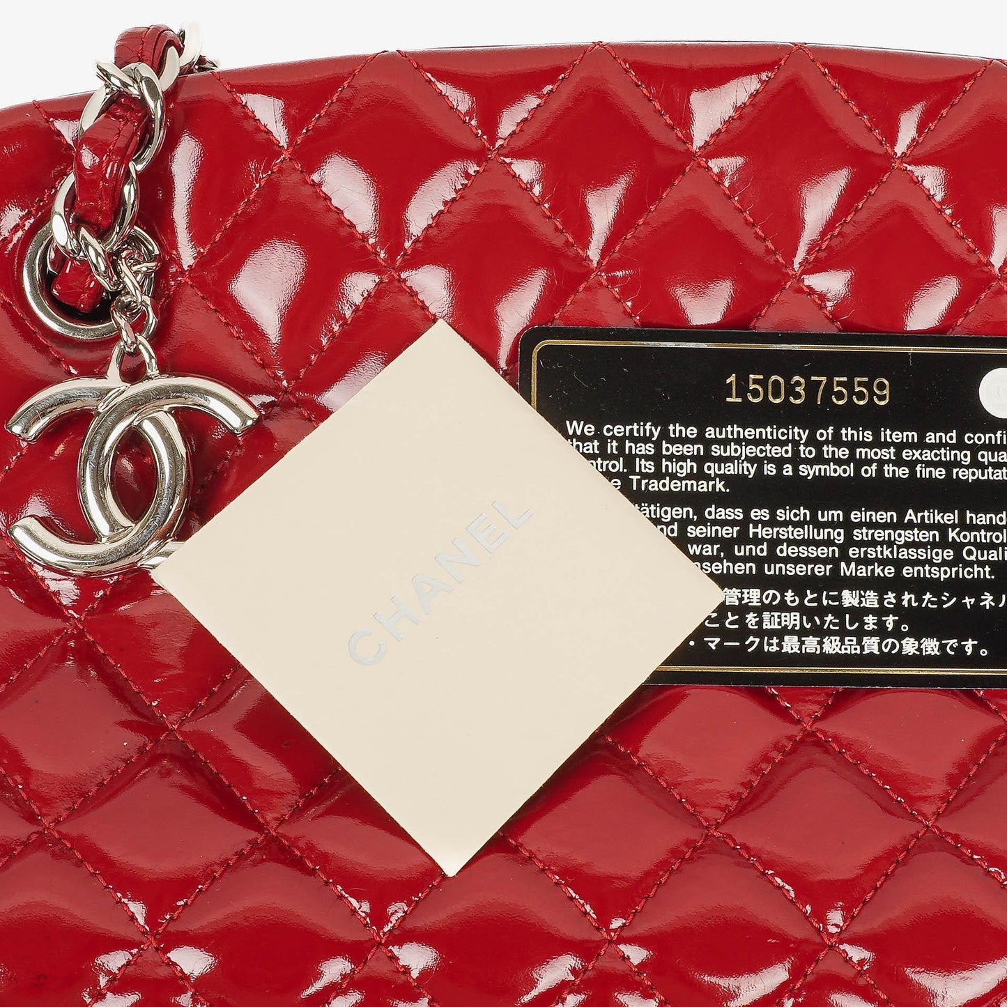 Chanel Just Mademoiselle Bowling Tasche aus rotem gestepptem Lackleder
