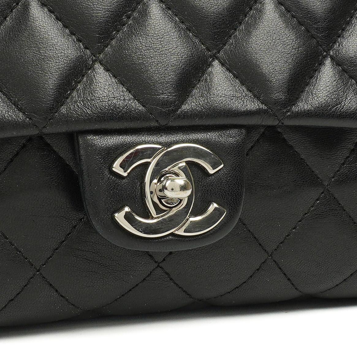 Chanel Kelly Medium aus schwarzem gestepptem Lammleder, 2005-2006