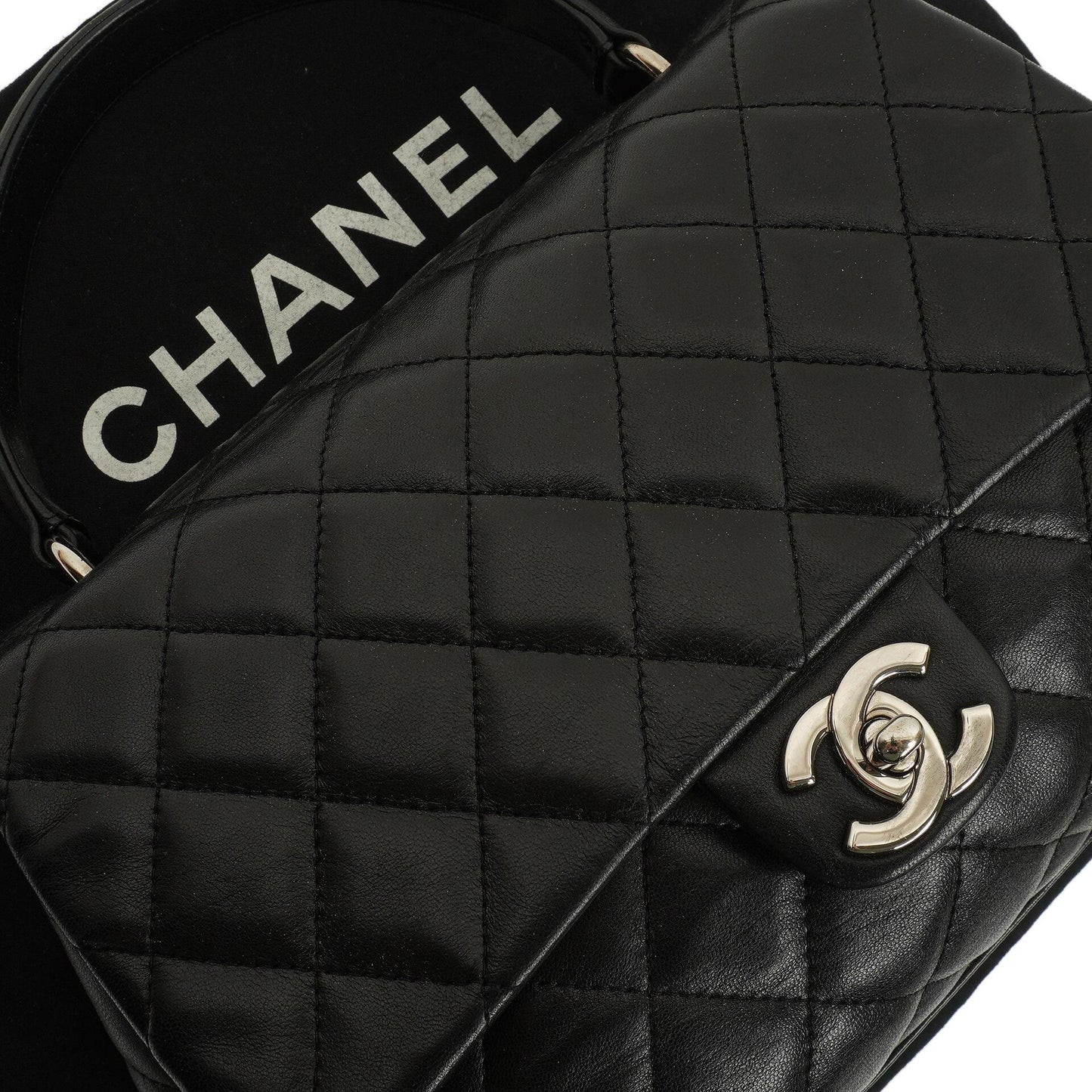 Chanel Kelly Medium aus schwarzem gestepptem Lammleder, 2005-2006
