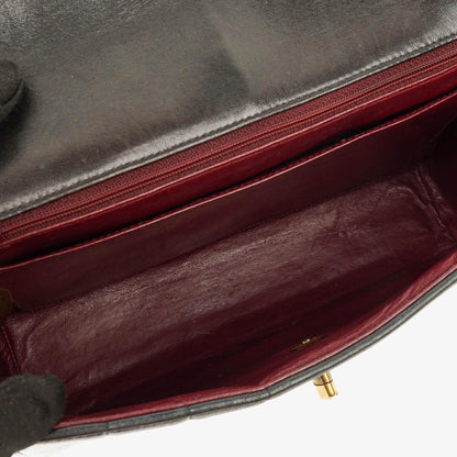 Chanel Lammleder Schwarz Vertikal Stepp Maxi CC Flap Schultertasche