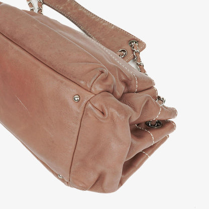 CHANEL Lax Accordion Hobo Tasche aus Lammleder