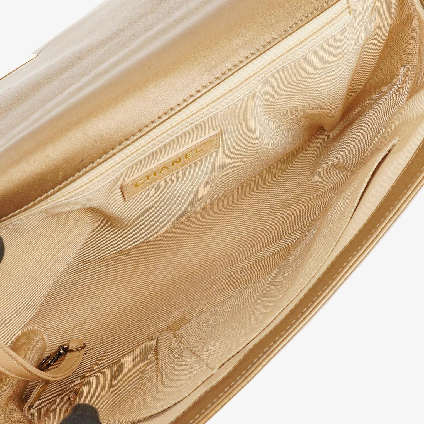 Chanel Große Boy gesteppte Flap Bag in Gold Metallic mit gealterten goldfarbenen Beschlägen
