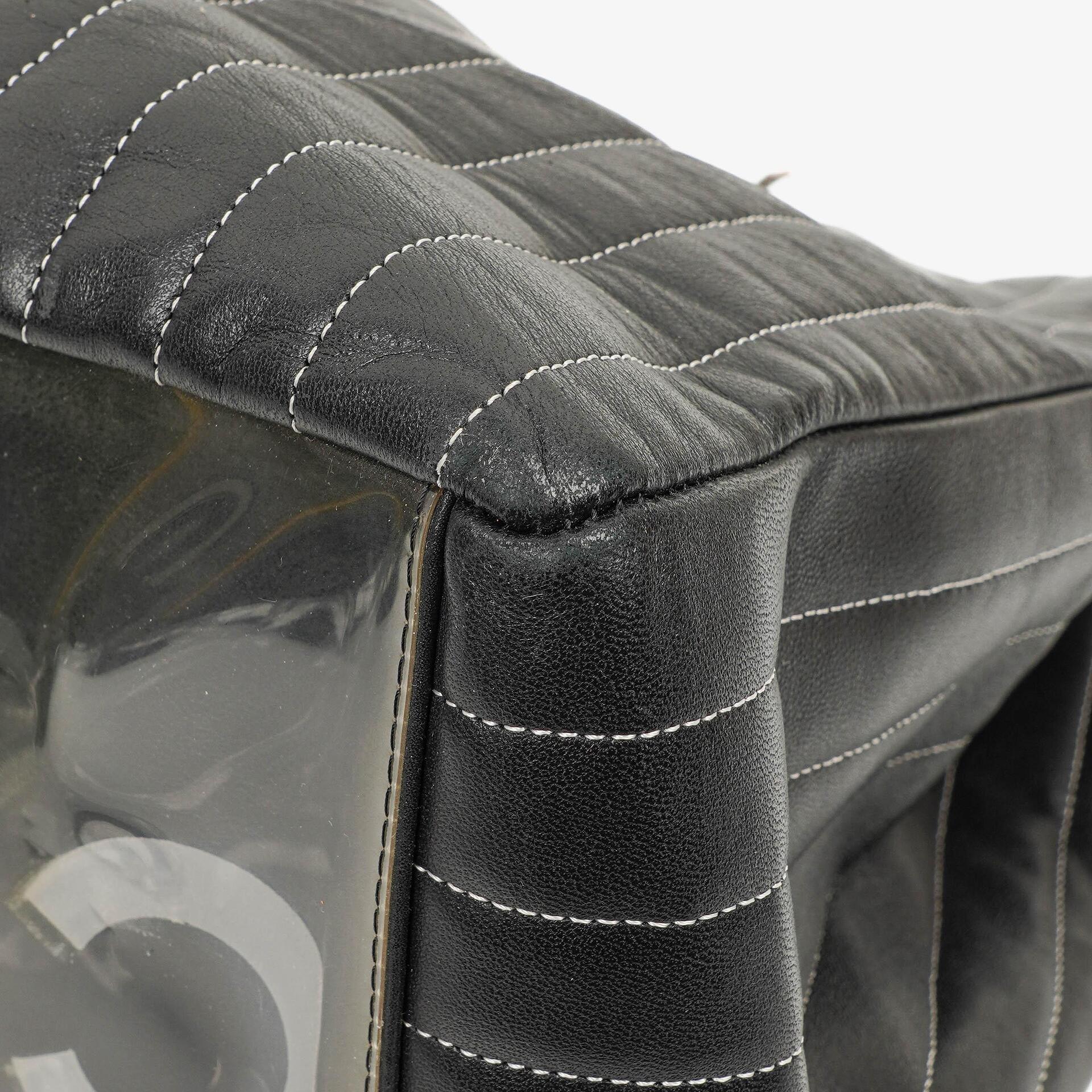 Chanel Mademoiselle Tote-Tasche Groß Schwarz Lammleder Steppung Vertikal