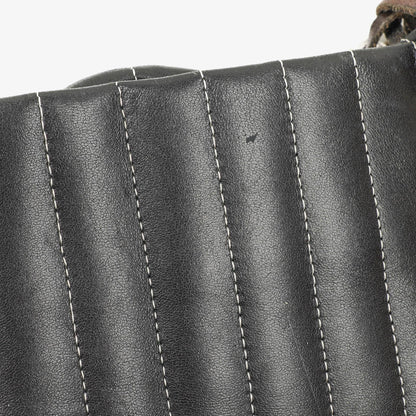 Chanel Mademoiselle Tote-Tasche Groß Schwarz Lammleder Steppung Vertikal