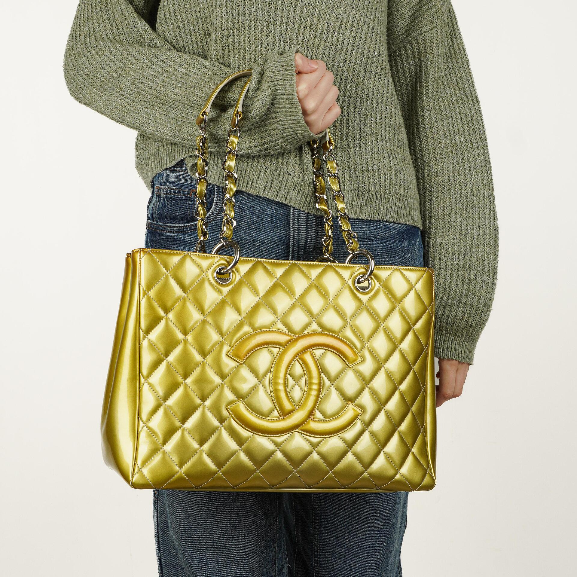 Chanel Große Gesteppt Lackleder Tote Tasche