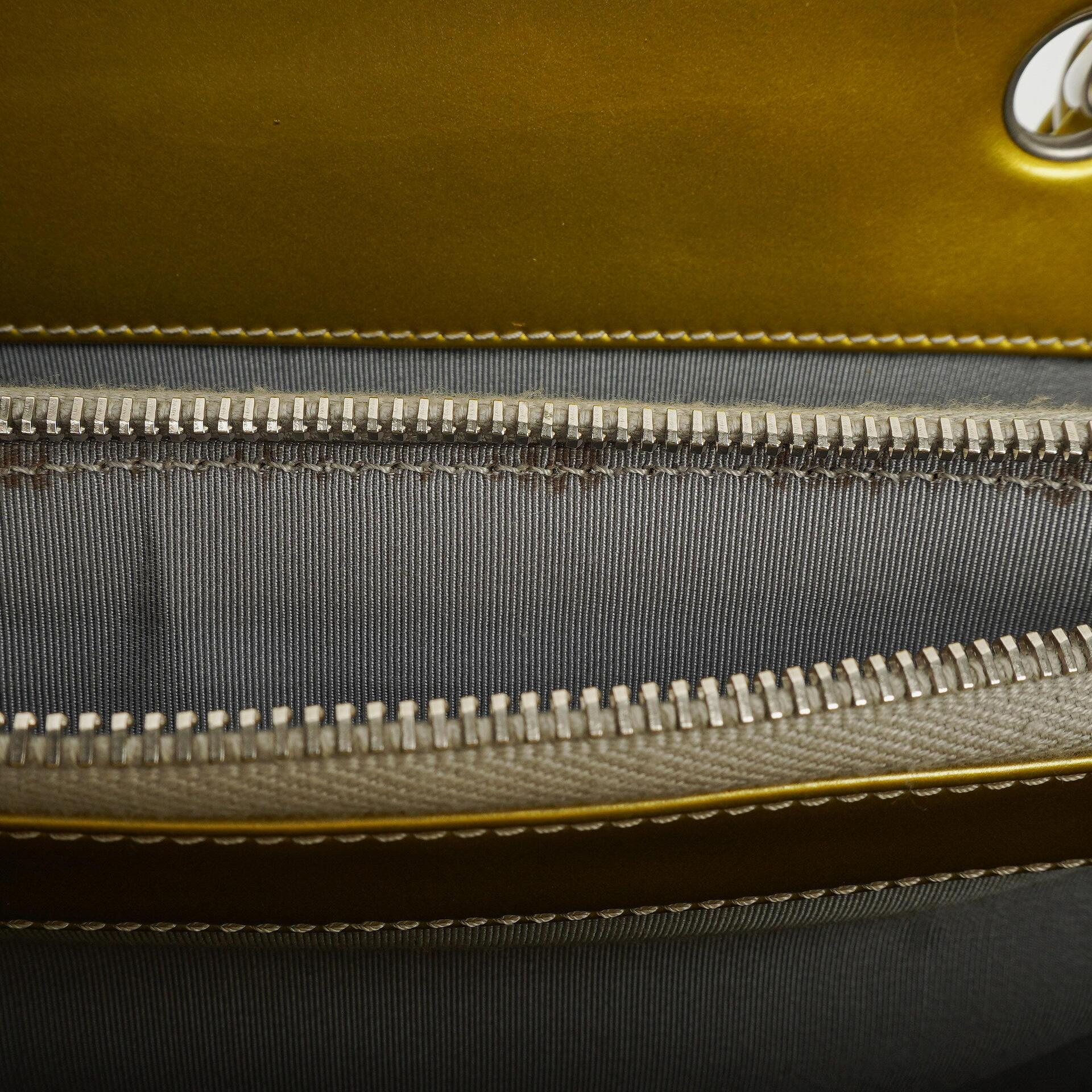 Chanel Große Gesteppt Lackleder Tote Tasche