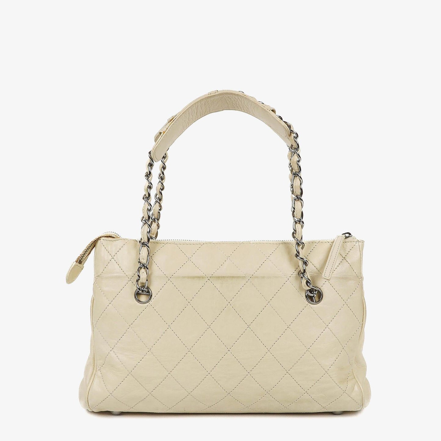 Chanel Schultertasche aus Leder mit Klappe