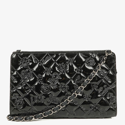 Chanel Lucky Charm Pochatte aus schwarzem Lackleder