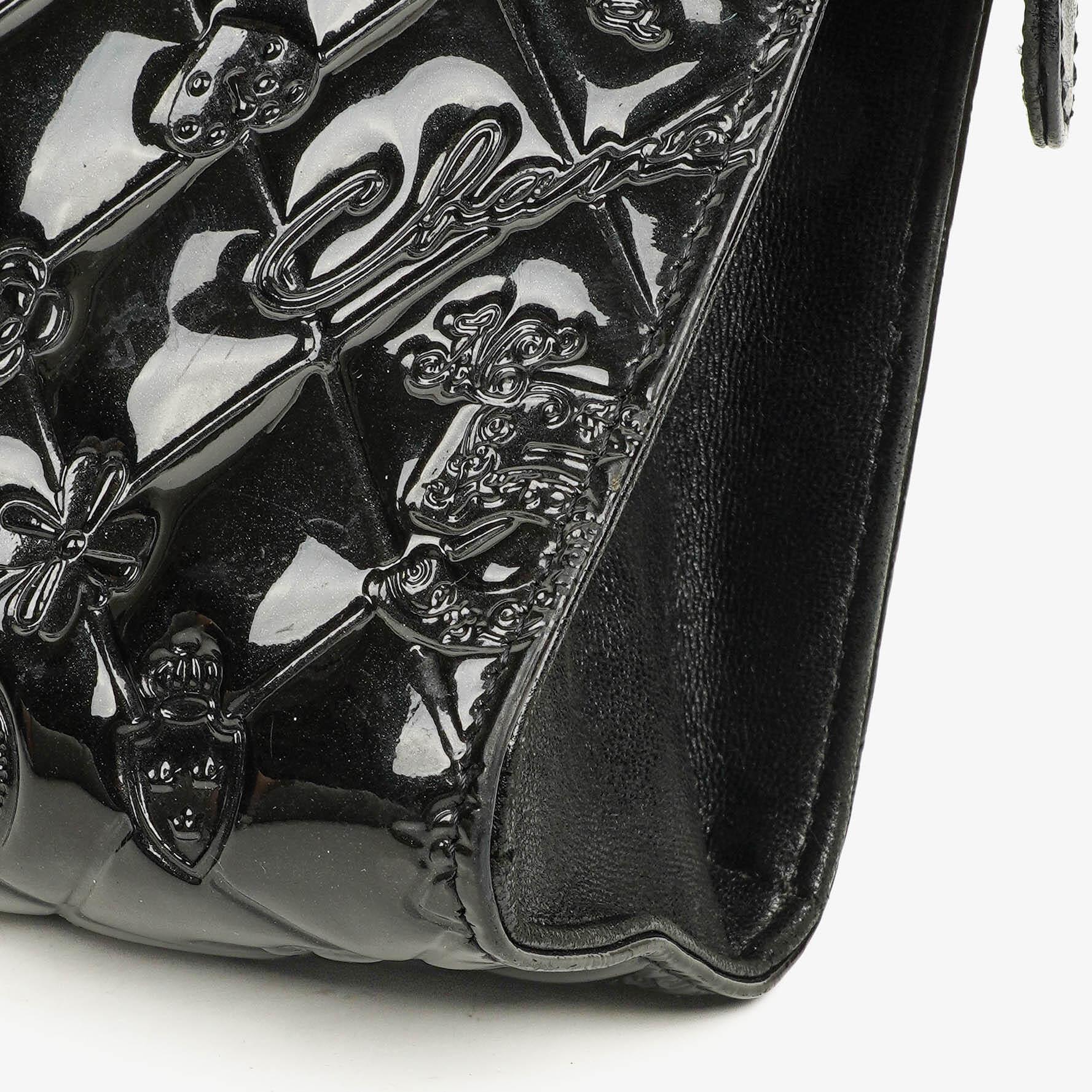 Chanel Lucky Charm Pochatte aus schwarzem Lackleder