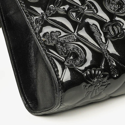 Chanel Lucky Charm Pochatte aus schwarzem Lackleder