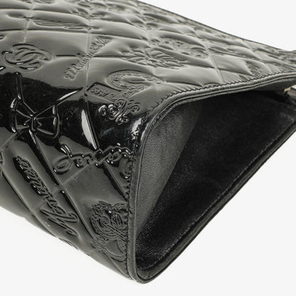 Chanel Lucky Charm Pochatte aus schwarzem Lackleder