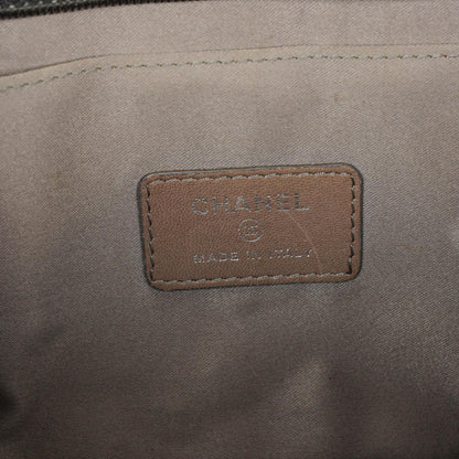 Chanel Lucky Charm Pochatte aus schwarzem Lackleder