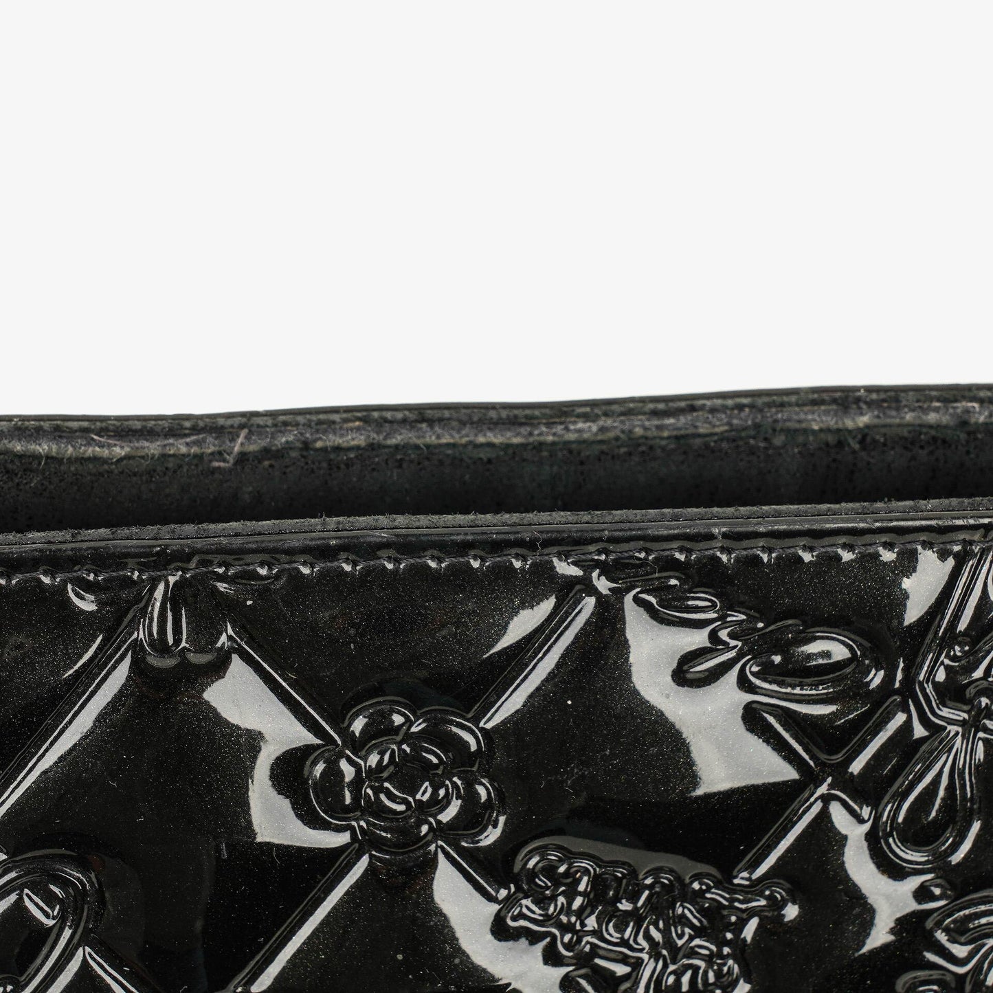 Chanel Lucky Charm Pochatte aus schwarzem Lackleder