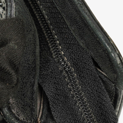 Chanel Lucky Charm Pochatte aus schwarzem Lackleder