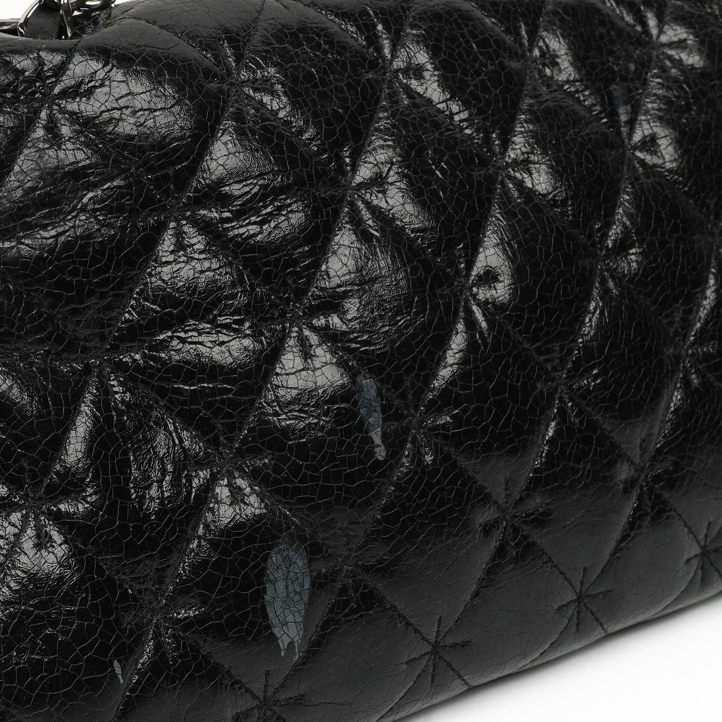 Chanel Mademoiselle Klappentasche aus glasiertem Crackled-Kalbsleder mit silberfarbenen Beschlägen