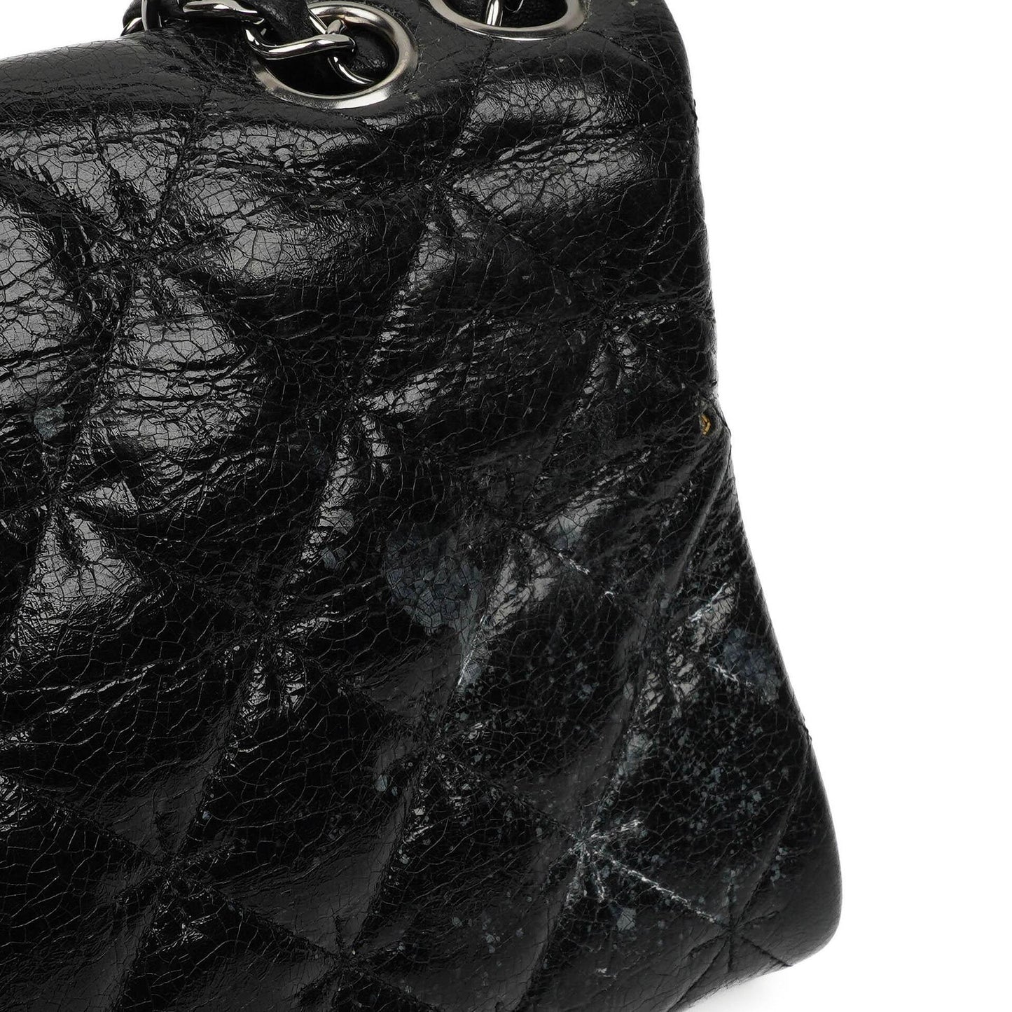 Chanel Mademoiselle Klappentasche aus glasiertem Crackled-Kalbsleder mit silberfarbenen Beschlägen