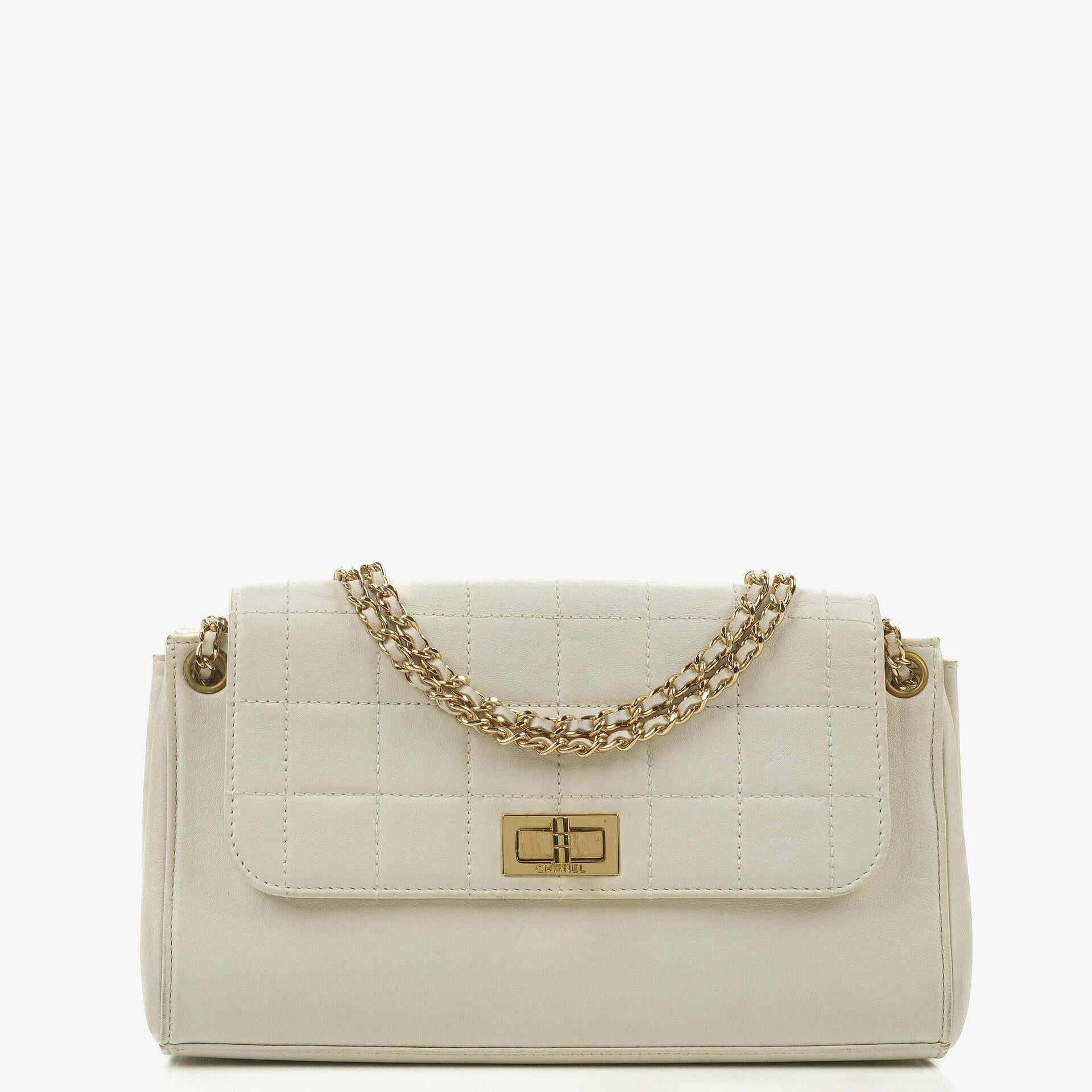 Chanel Mademoiselle Lock Accordion Chocolate Bar Klappentasche