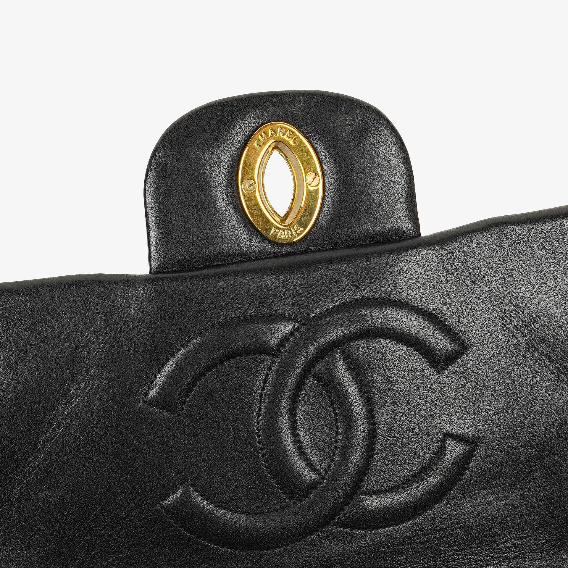 Chanel Maxi Jumbo CC Classic Single Flap Tasche in Schwarz aus gestepptem Lammleder mit 24K vergoldeten Beschlägen