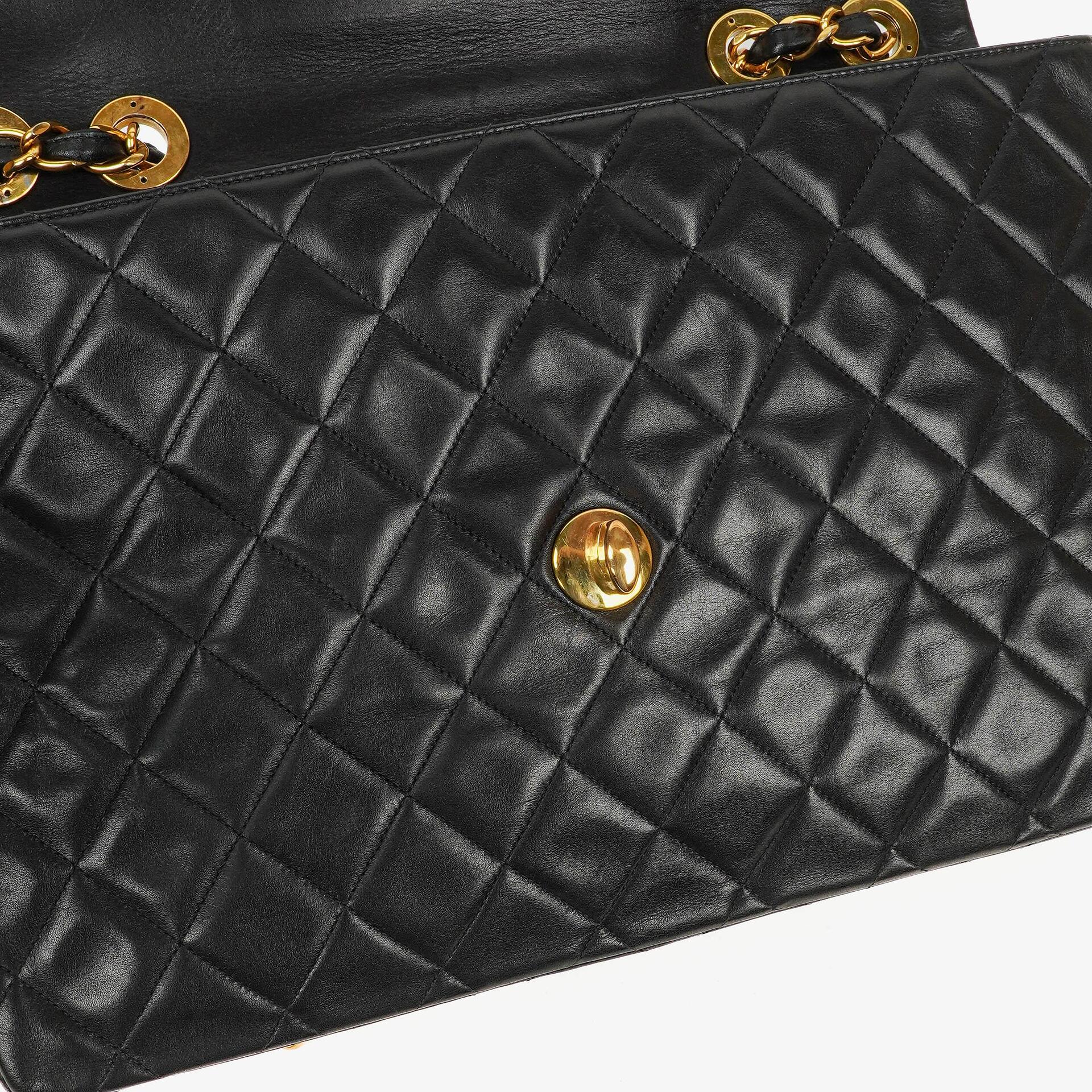 Chanel Maxi Jumbo CC Classic Single Flap Tasche in Schwarz aus gestepptem Lammleder mit 24K vergoldeten Beschlägen