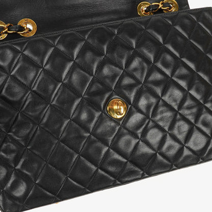 Chanel Maxi Jumbo CC Classic Single Flap Tasche in Schwarz aus gestepptem Lammleder mit 24K vergoldeten Beschlägen