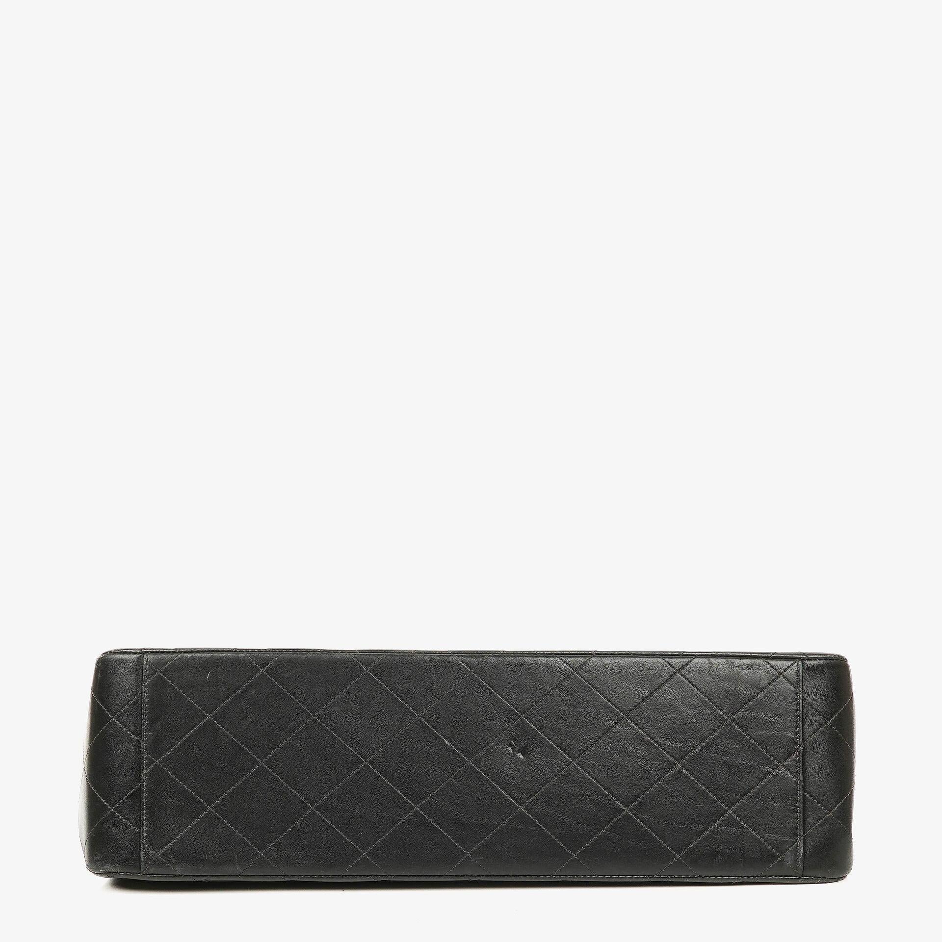 Chanel Maxi Jumbo CC Classic Single Flap Tasche in Schwarz aus gestepptem Lammleder mit 24K vergoldeten Beschlägen