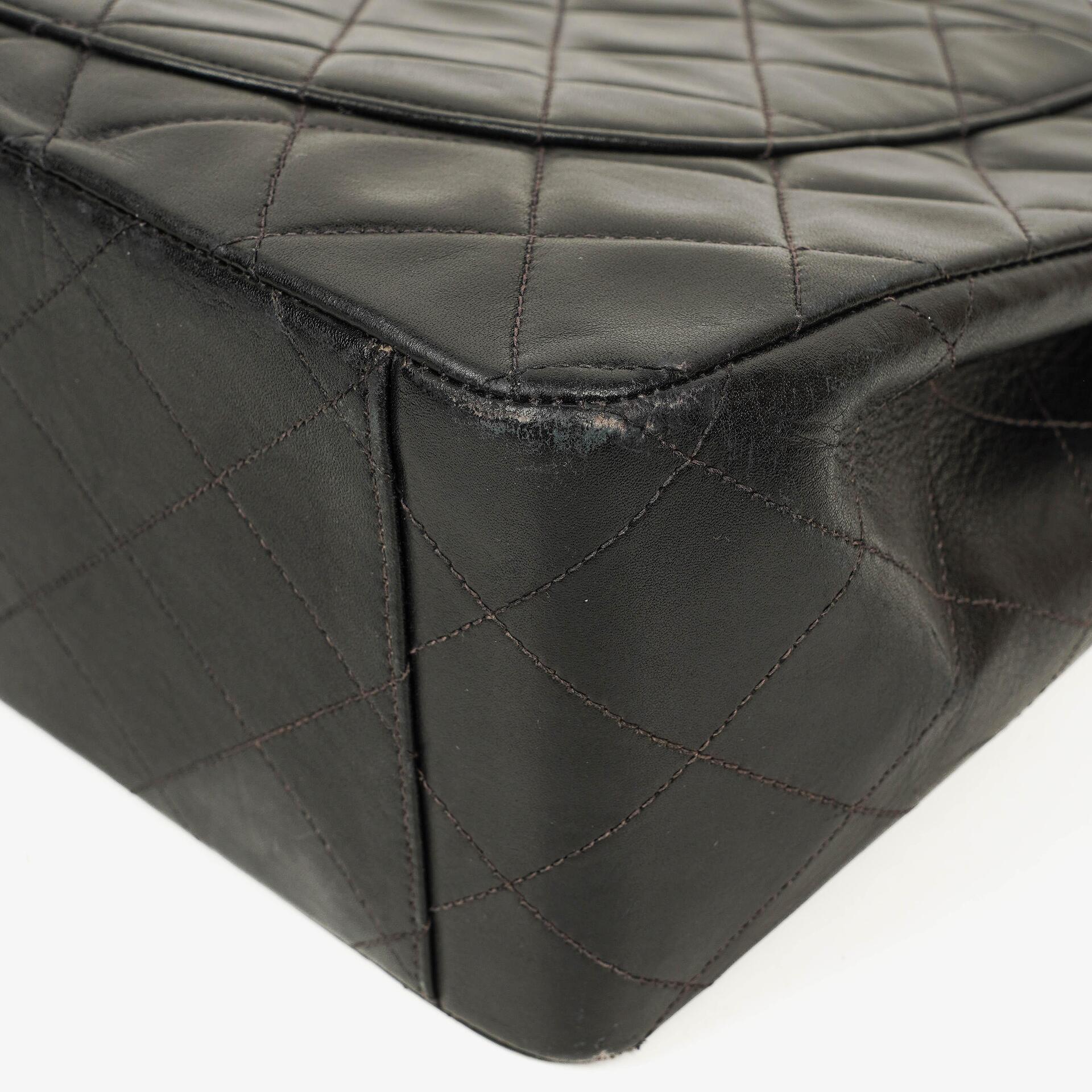 Chanel Maxi Jumbo CC Classic Single Flap Tasche in Schwarz aus gestepptem Lammleder mit 24K vergoldeten Beschlägen