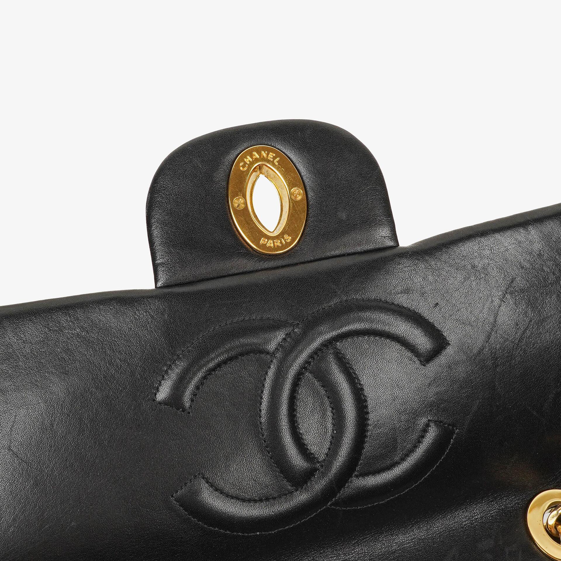 Chanel Maxi Jumbo CC Classic Single Flap Tasche in Schwarz aus gestepptem Lammleder mit 24K vergoldeten Beschlägen