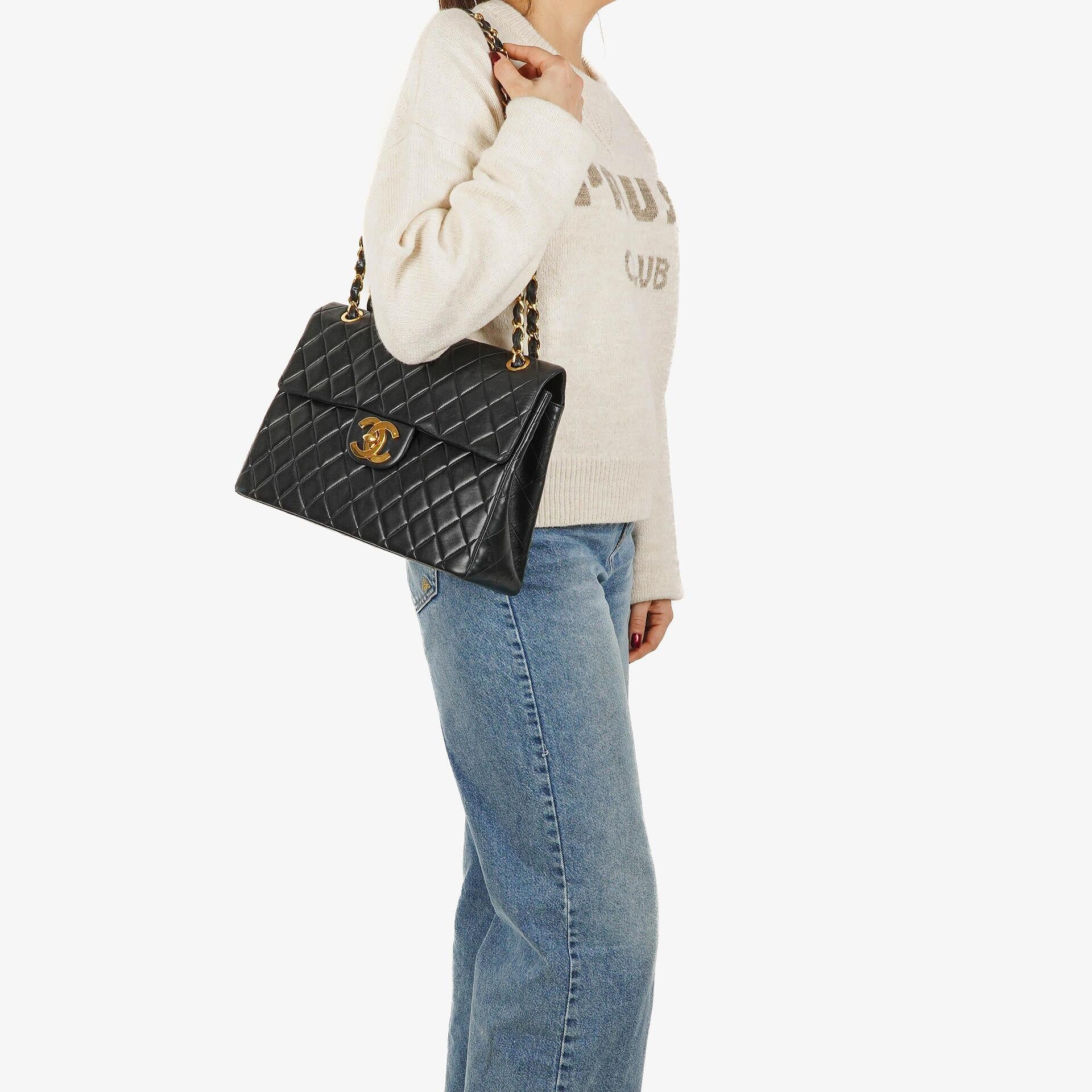 Chanel Maxi Jumbo CC Classic Single Flap Tasche aus schwarzem gestepptem Lammleder mit 24K vergoldeter Hardware