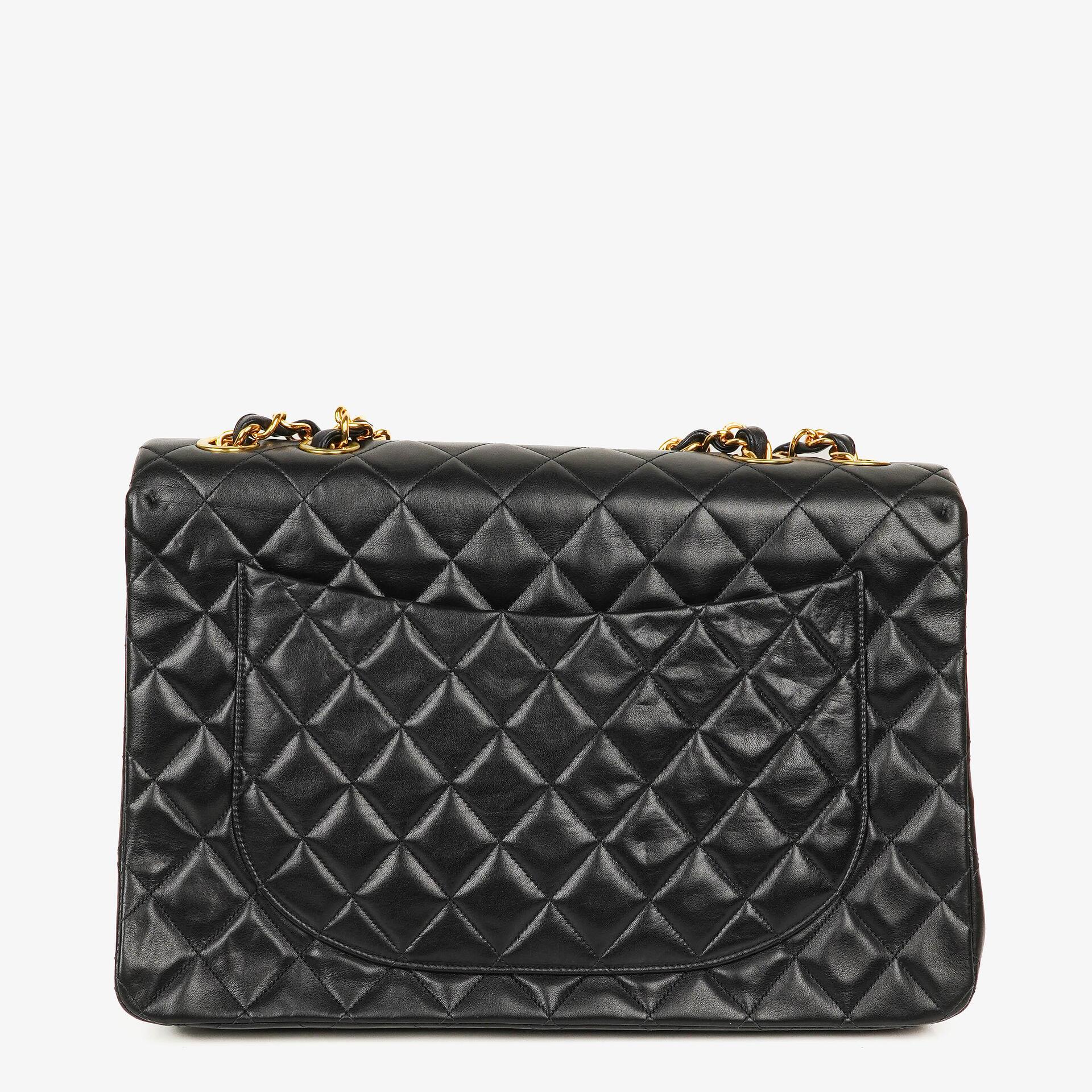 CHANEL Maxi Jumbo CC Classic Single Flap Tasche aus schwarzem gestepptem Lammleder mit 24K vergoldeten Beschlägen