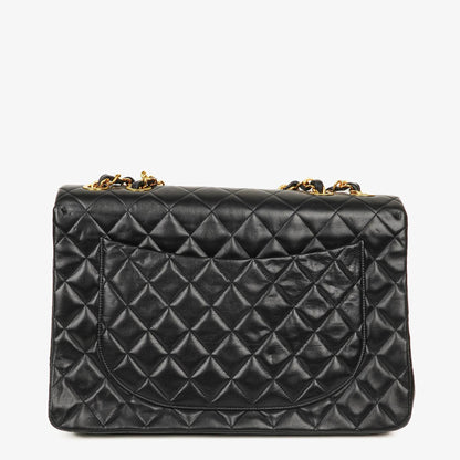 CHANEL Maxi Jumbo CC Classic Single Flap Tasche aus schwarzem gestepptem Lammleder mit 24K vergoldeten Beschlägen