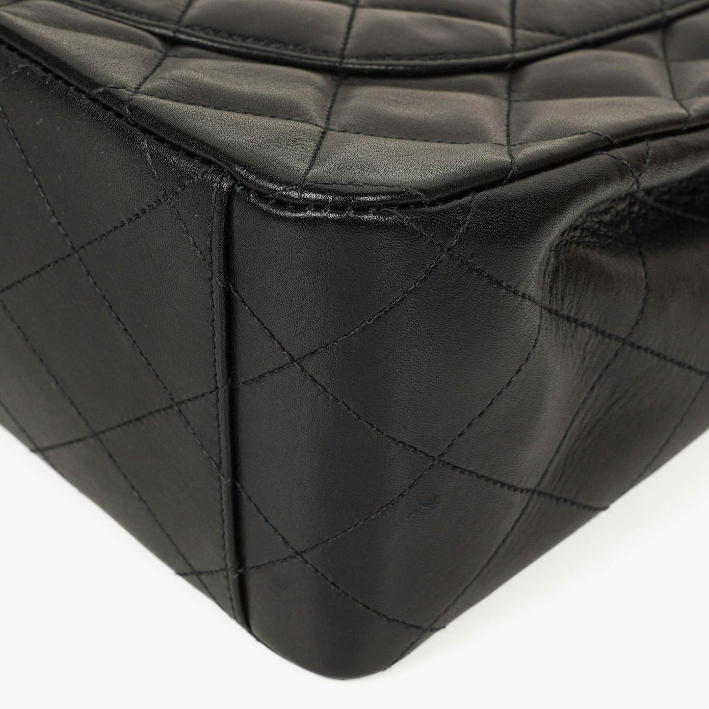 CHANEL Maxi Jumbo CC Classic Single Flap Tasche aus schwarzem gestepptem Lammleder mit 24K vergoldeten Beschlägen