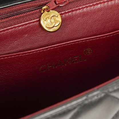 CHANEL Maxi Jumbo CC Classic Single Flap Tasche aus schwarzem gestepptem Lammleder mit 24K vergoldeten Beschlägen