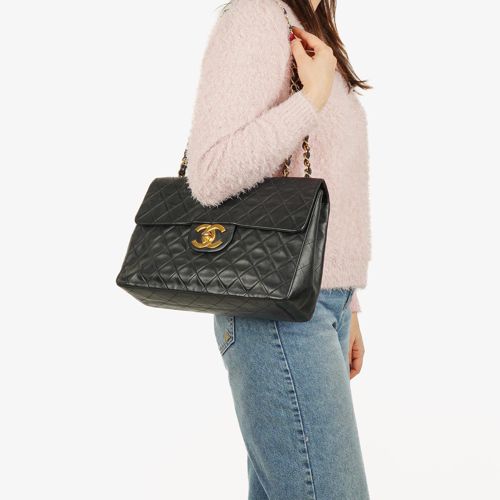 Chanel Maxi Jumbo CC Klassische Einfache Klappentasche Schwarz Gestepptes Lammleder 24K Vergoldete Beschläge