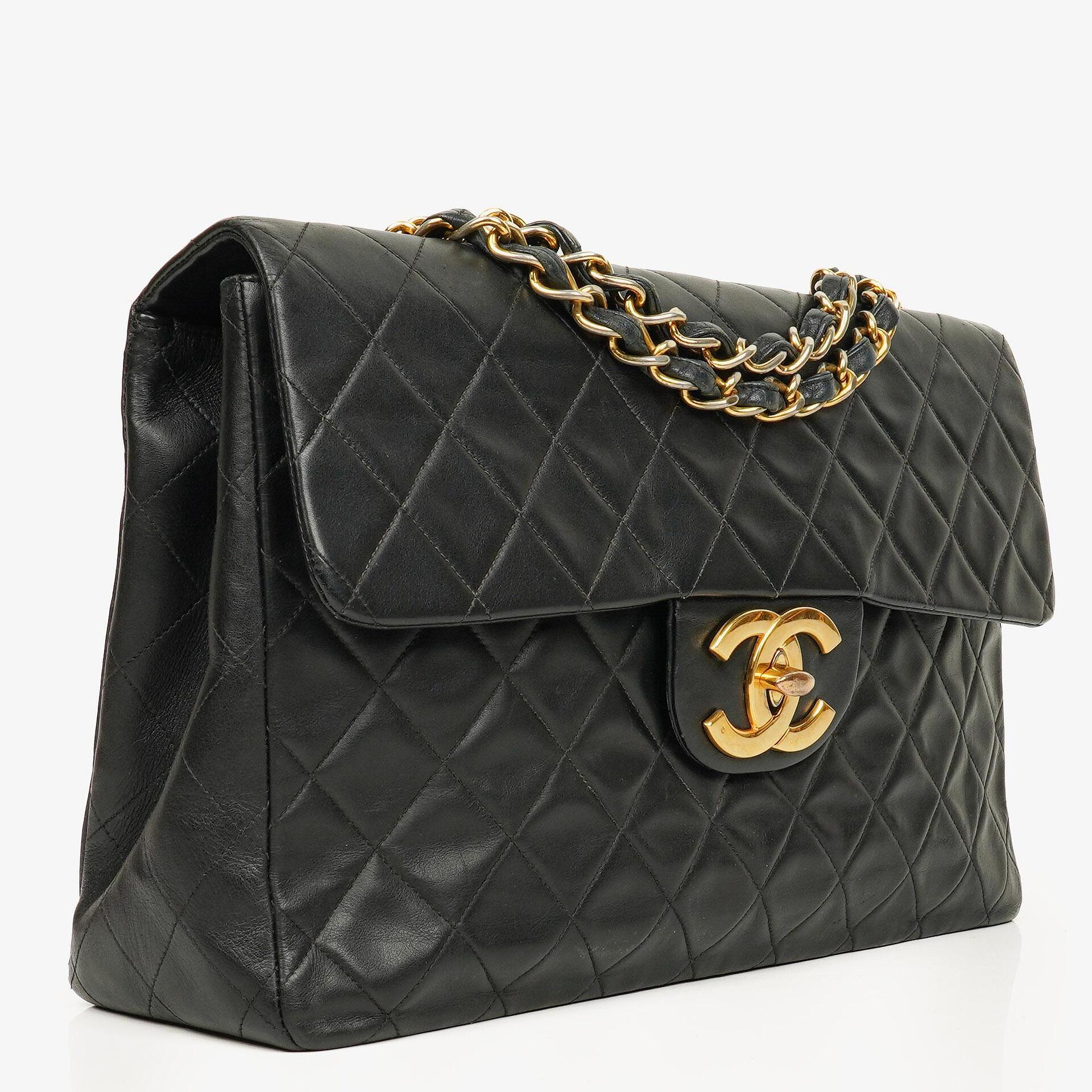 Chanel Maxi Jumbo CC Klassische Einfache Klappentasche Schwarz Gestepptes Lammleder 24K Vergoldete Beschläge