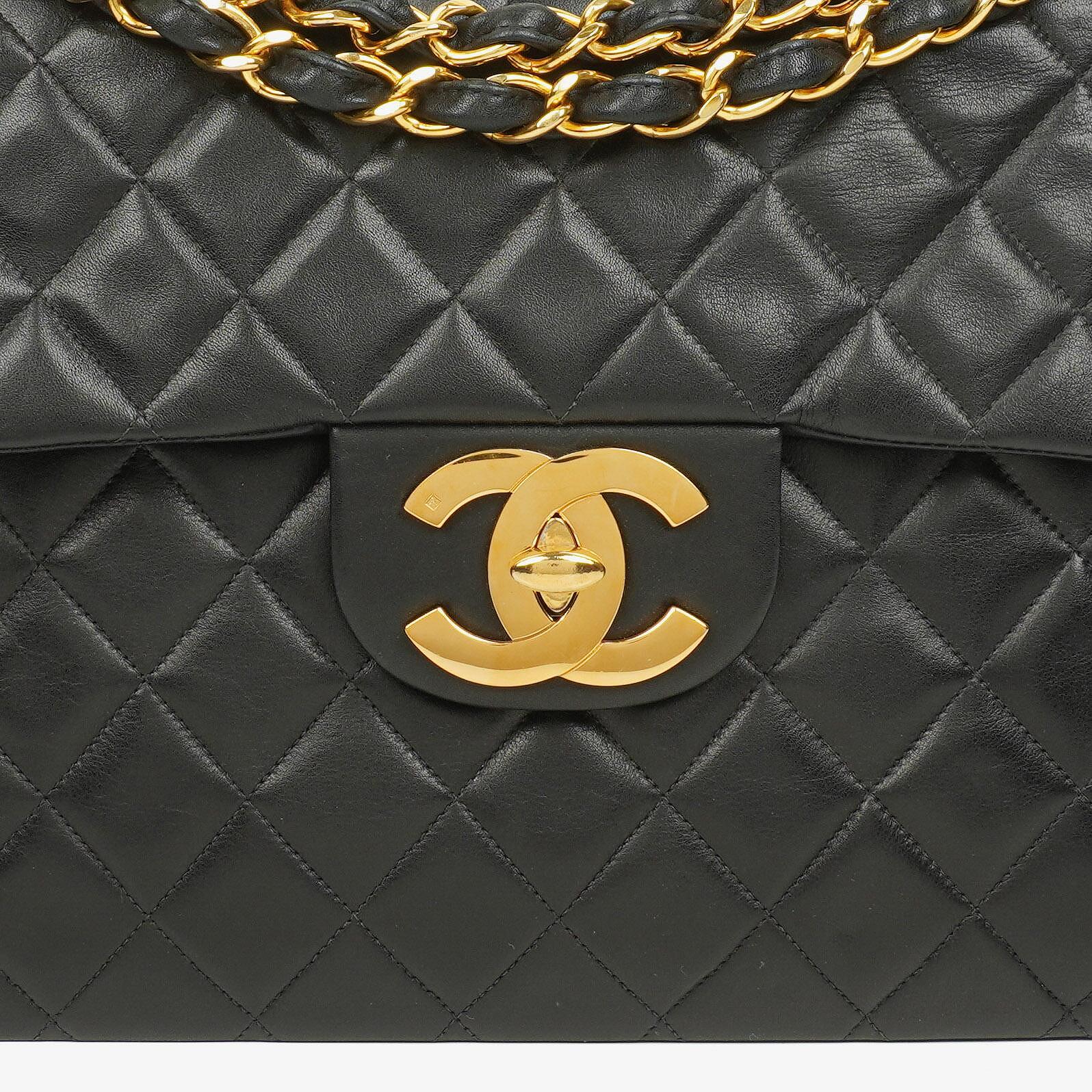 Chanel Maxi Jumbo Classic Single Flap Tasche Schwarz gestepptes Lammleder 24K vergoldete Hardware