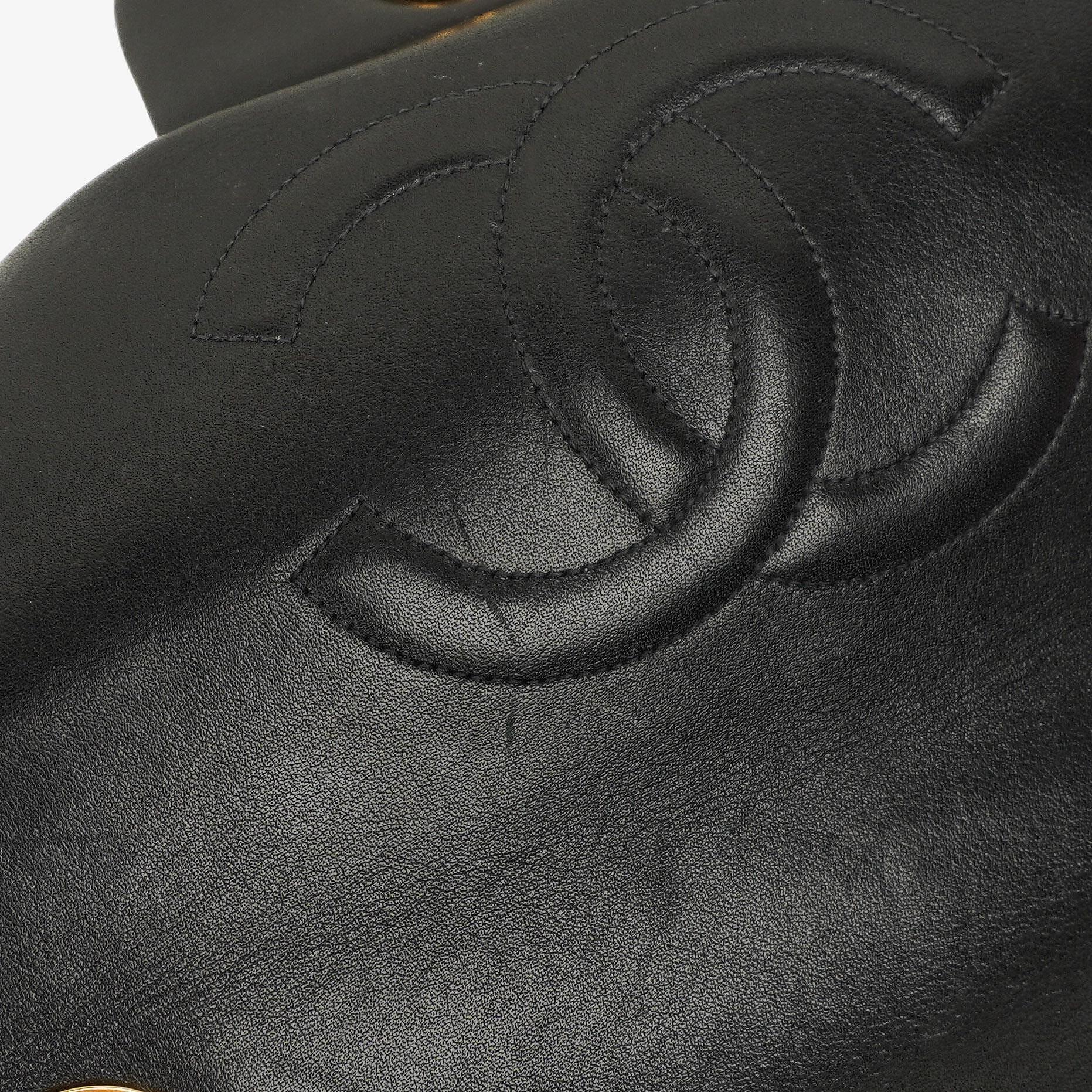 Chanel Maxi Jumbo Classic Single Flap Tasche Schwarz gestepptes Lammleder 24K vergoldete Hardware