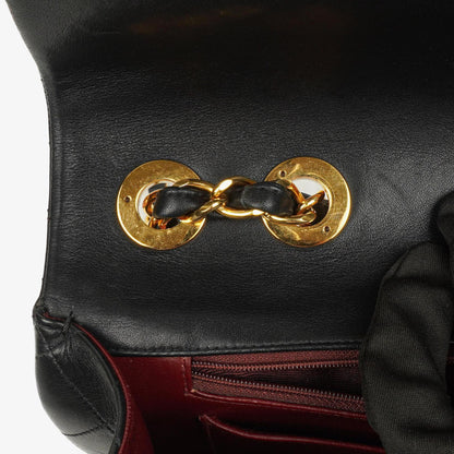 Chanel Maxi Jumbo Classic Single Flap Tasche Schwarz gestepptes Lammleder 24K vergoldete Hardware