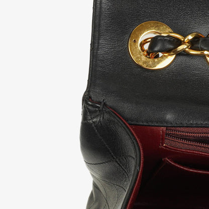 Chanel Maxi Jumbo Classic Single Flap Tasche Schwarz gestepptes Lammleder 24K vergoldete Hardware