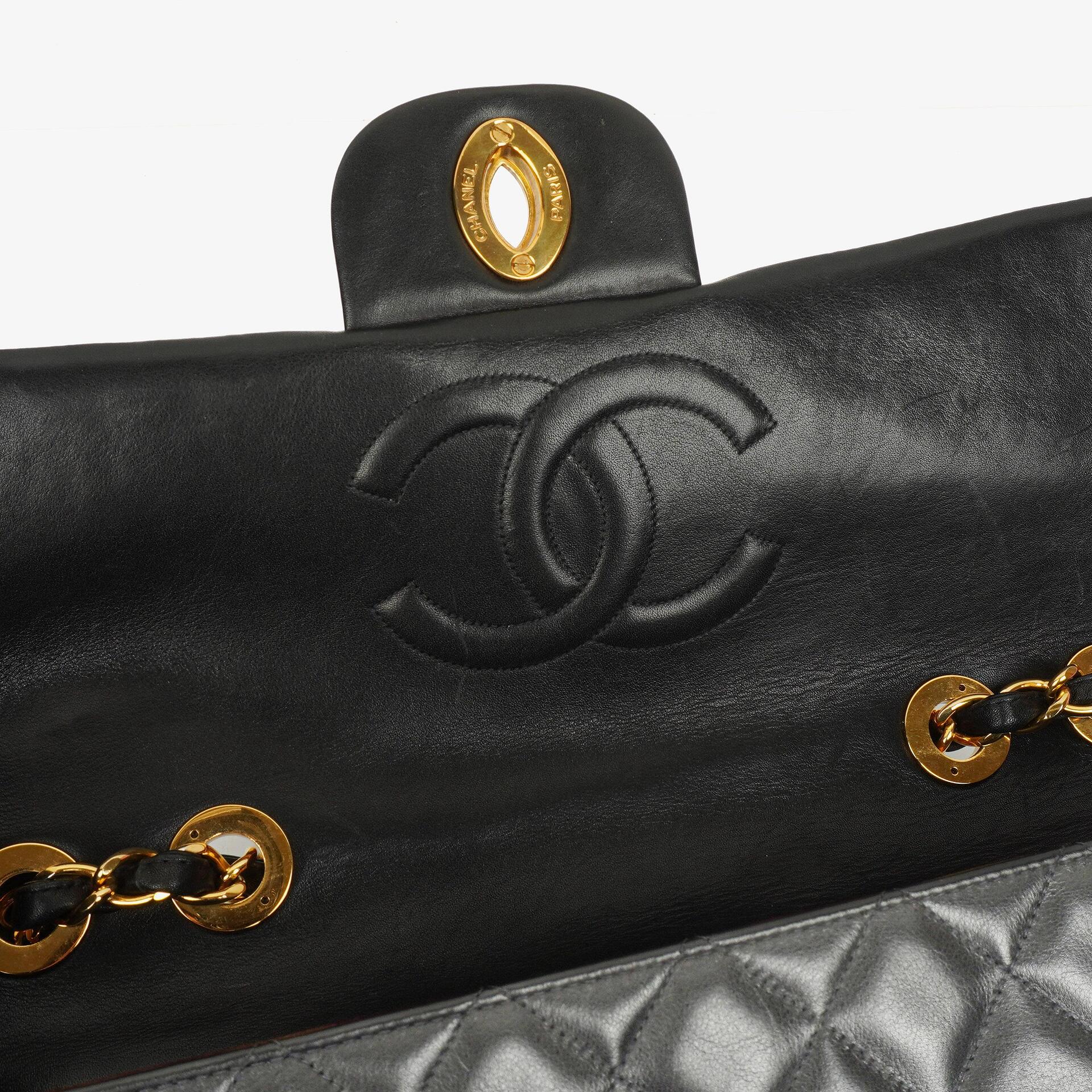 Chanel Maxi Jumbo Classic Single Flap Tasche Schwarz gestepptes Lammleder 24K vergoldete Hardware