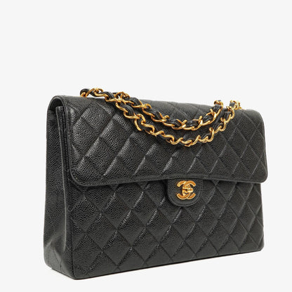 Chanel Maxi Jumbo Classic Single Flap Bag aus schwarzem gestepptem Lammleder mit 24K vergoldeter Hardware