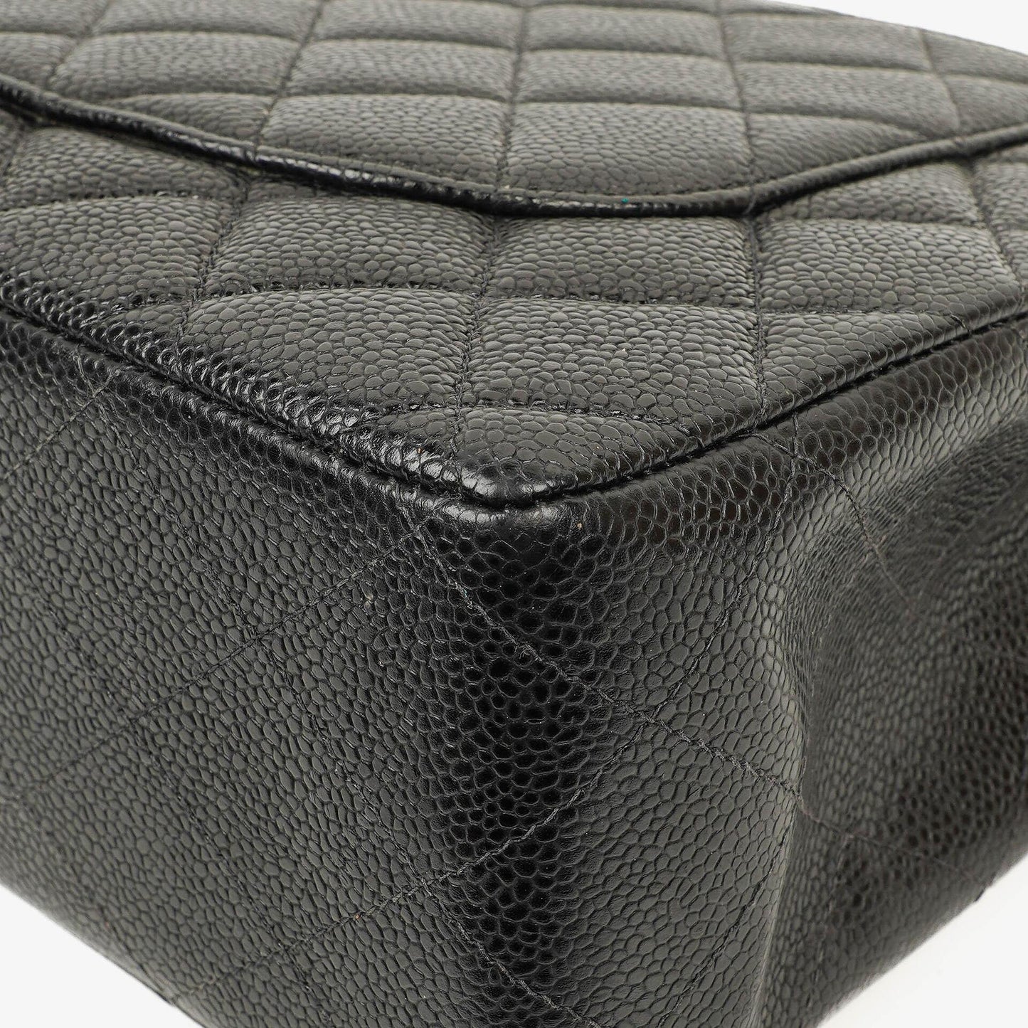 Chanel Maxi Jumbo Classic Single Flap Bag aus schwarzem gestepptem Lammleder mit 24K vergoldeter Hardware